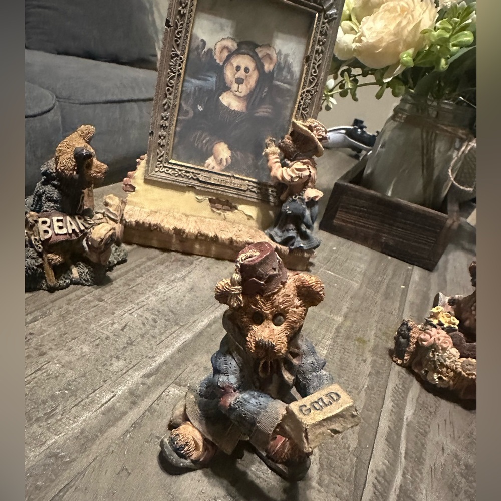Boyd’s Bears - Picture 8 of 16
